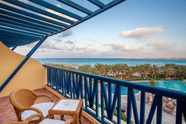Carols Beau Rivage