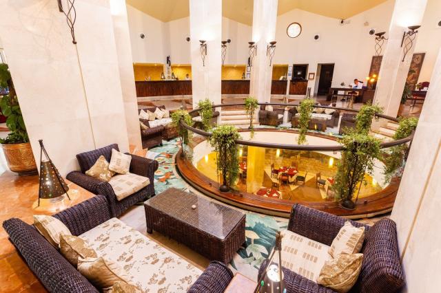 Carols Beau Rivage