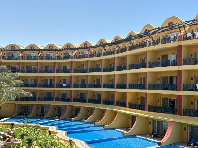 Carols Beau Rivage