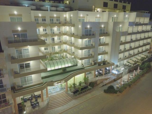 Hotel Santana