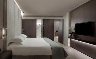 NJV Athens Plaza