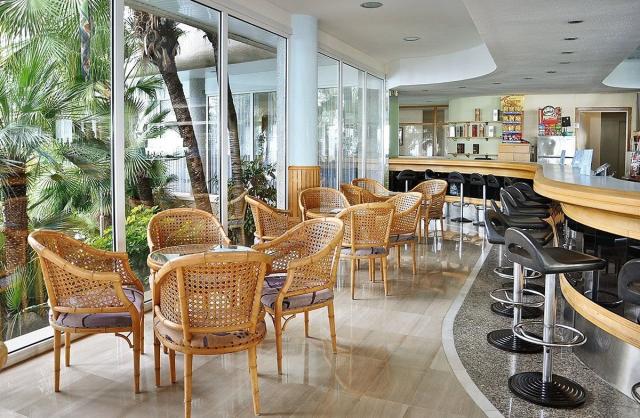 Hotel Caprici