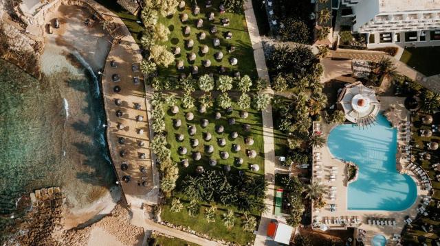 St. George Beach Hotel & Spa Resort