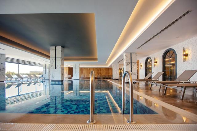 Hotel Alarcha and Resorts