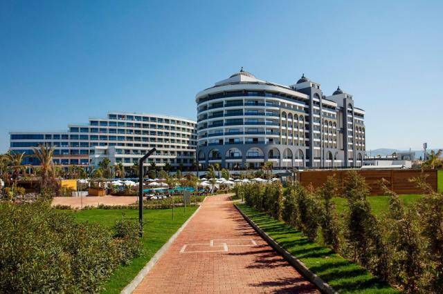 Hotel Alarcha and Resorts