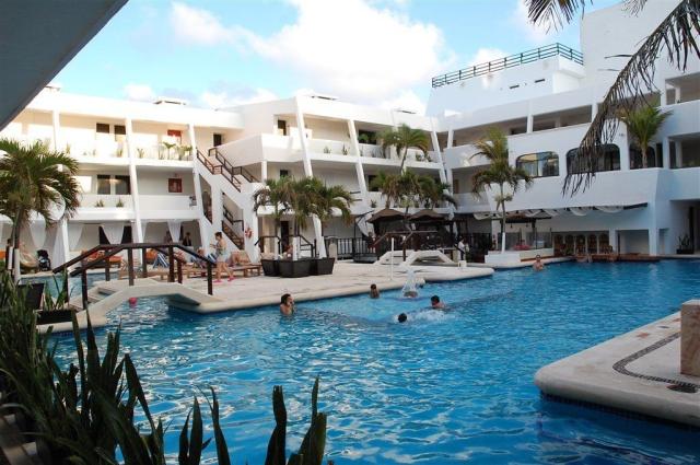 Flamingo Cancún