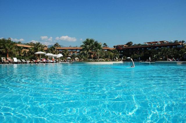 Acacia Resort