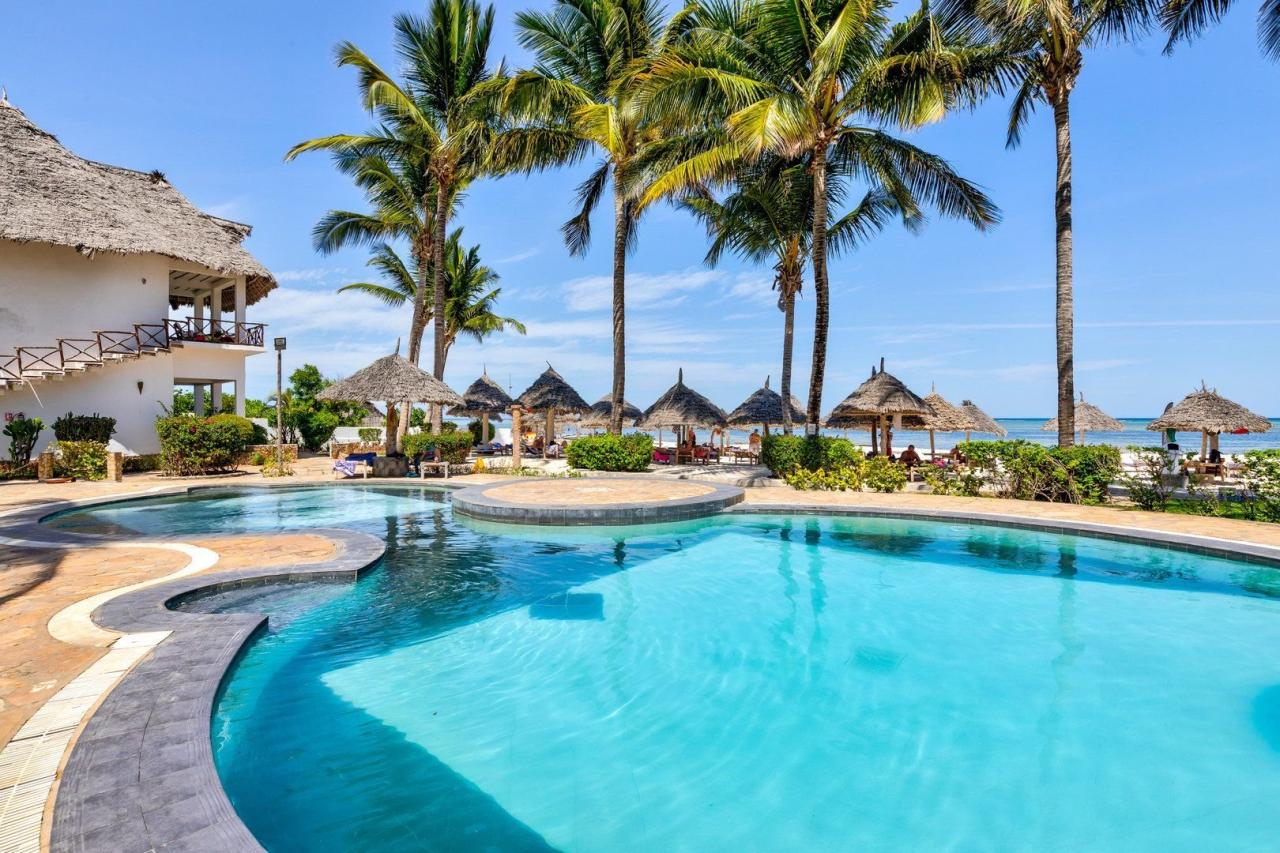 Hotel Waridi Beach Resort and SPA