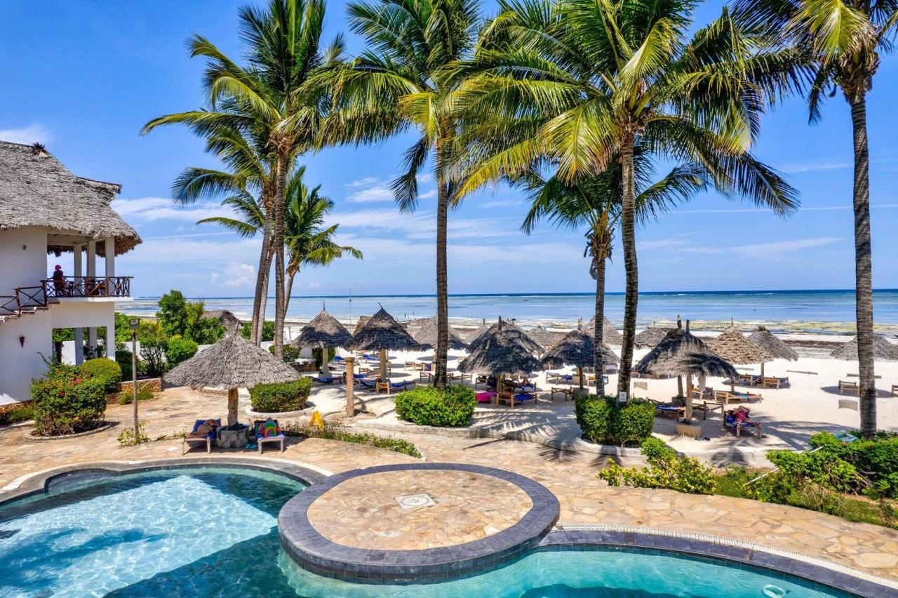 Hotel Waridi Beach Resort and SPA