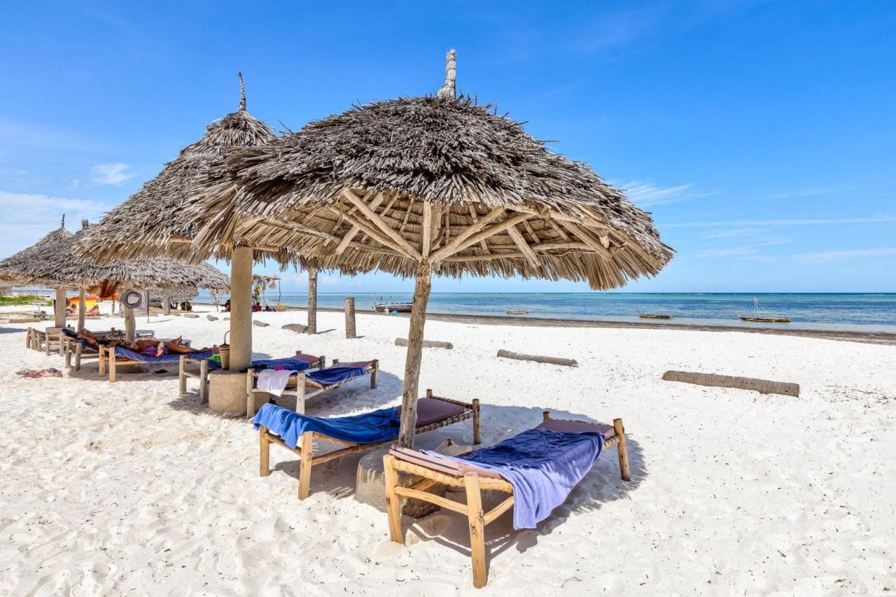 Hotel Waridi Beach Resort and SPA