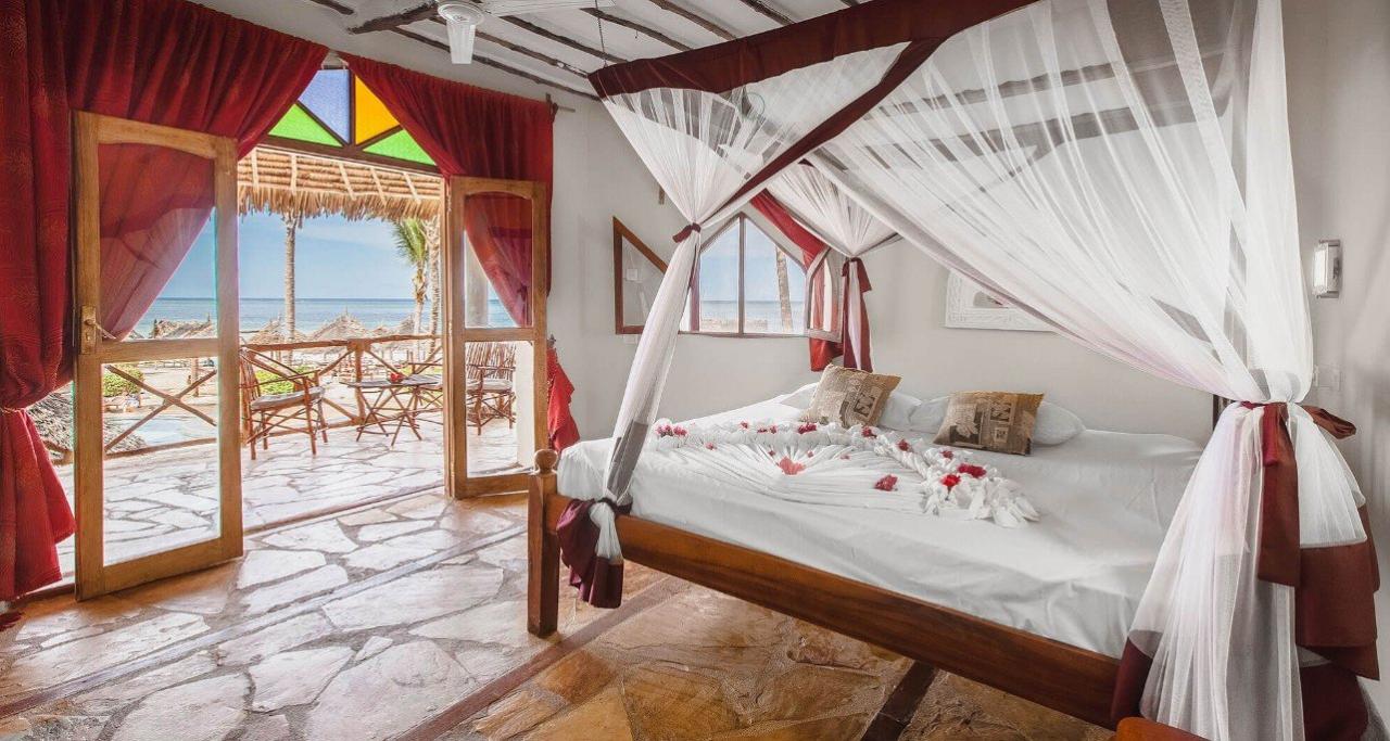 Hotel Waridi Beach Resort and SPA