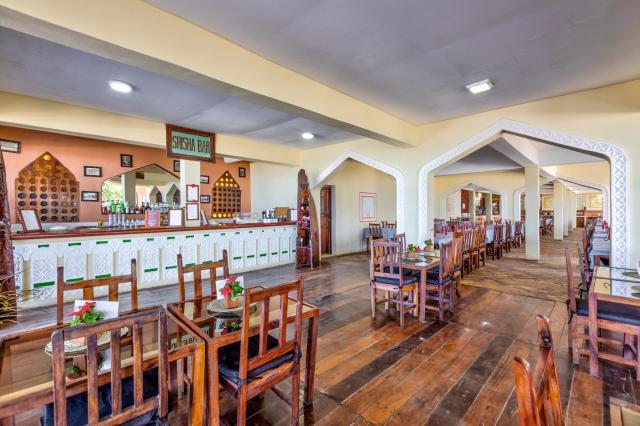 Hotel Waridi Beach Resort and SPA