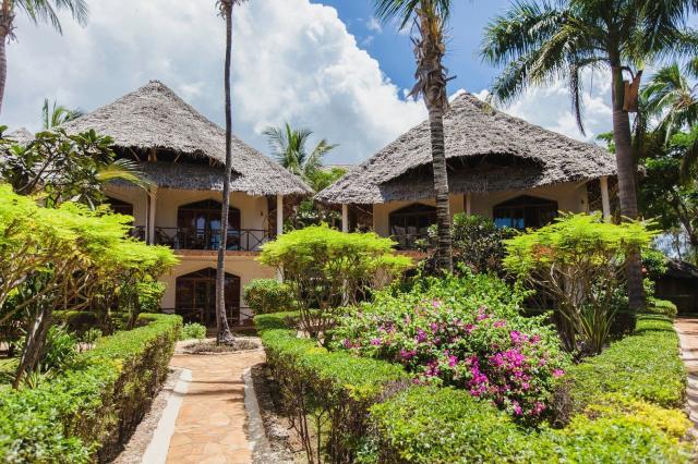 Hotel Waridi Beach Resort and SPA