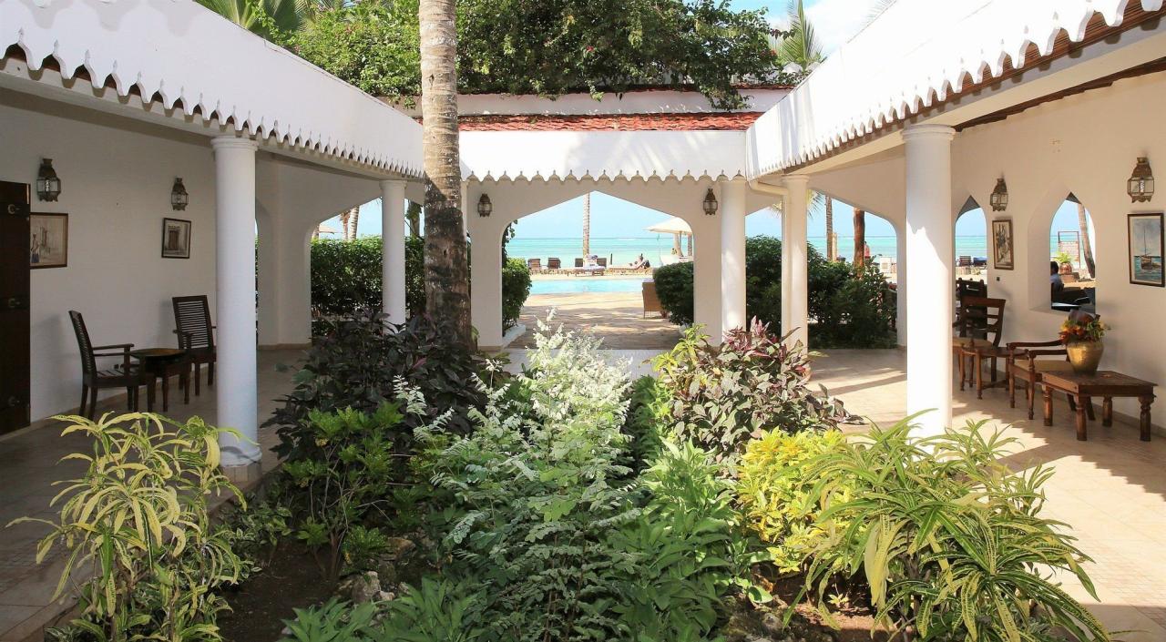 Hotel Sultan Sands Island Resort
