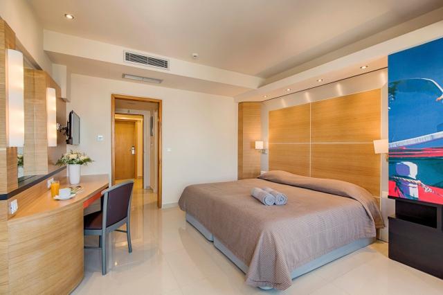 Hotel Esperos Mare