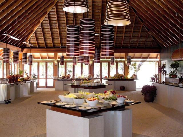 Vilamendhoo Island Resort