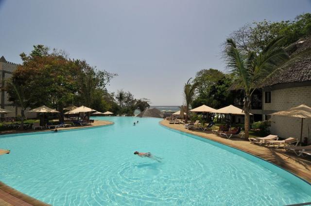 Hotel Baobab Beach Resort & SPA