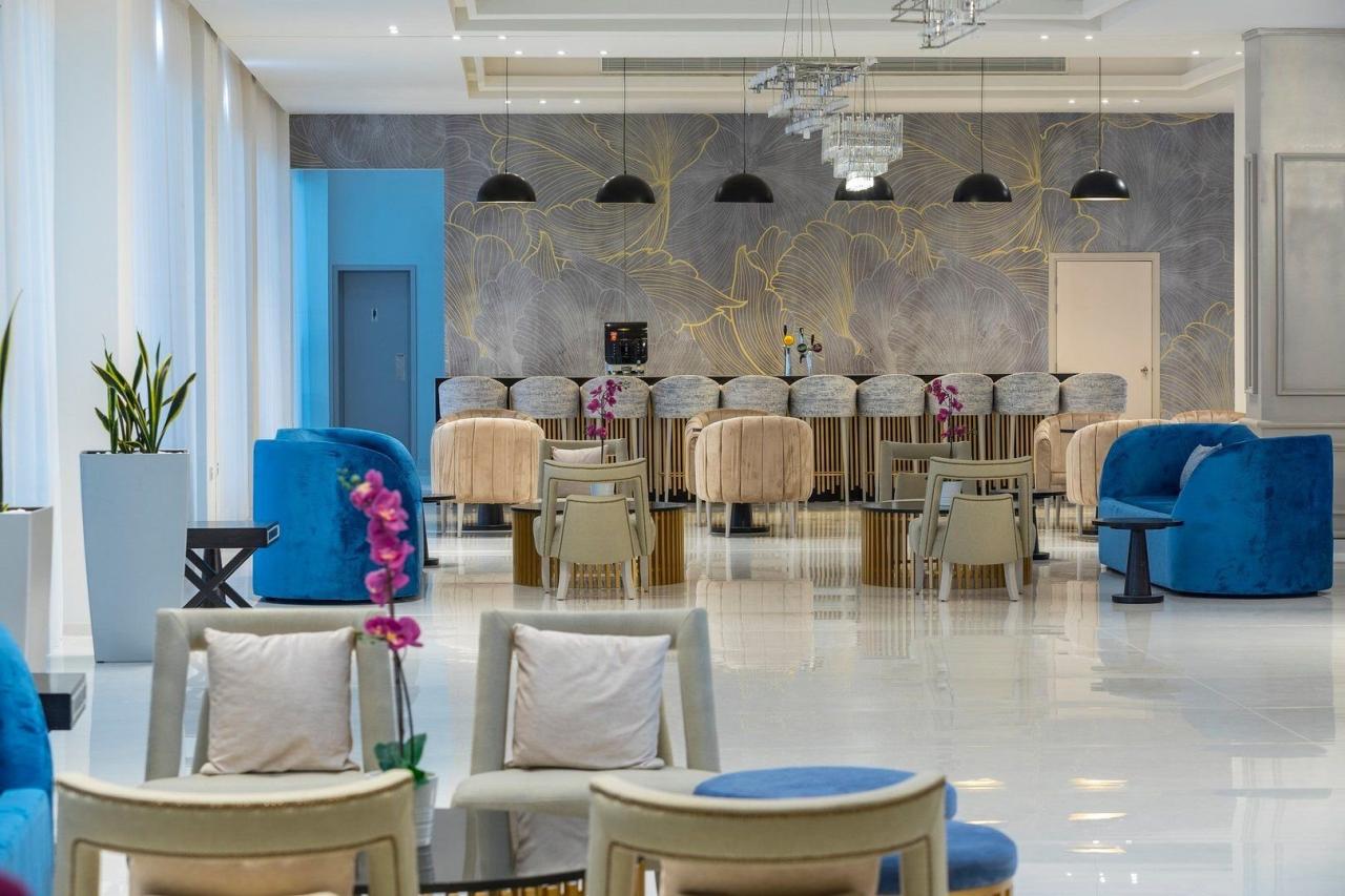 Hotel Constantinos The Great Beach