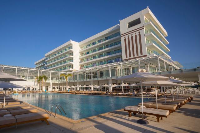 Hotel Constantinos The Great Beach
