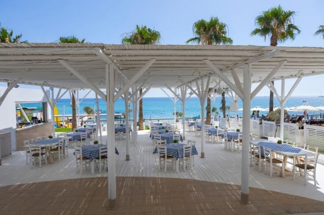 Hotel Constantinos The Great Beach