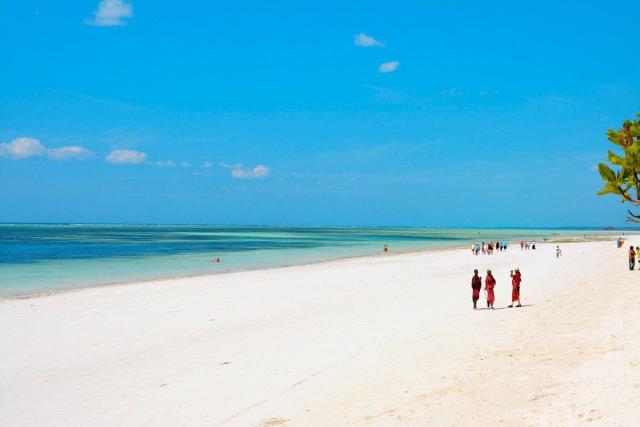 Hotel Neptune Pwani Beach Resort and Spa