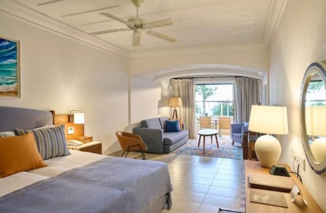 Columbia Beach Resort