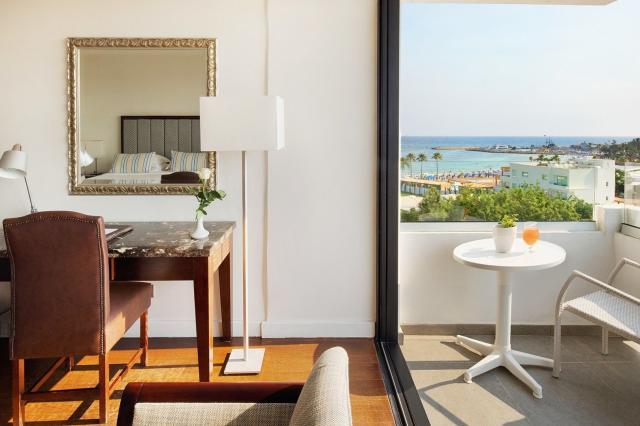 Hotel Grecian Bay