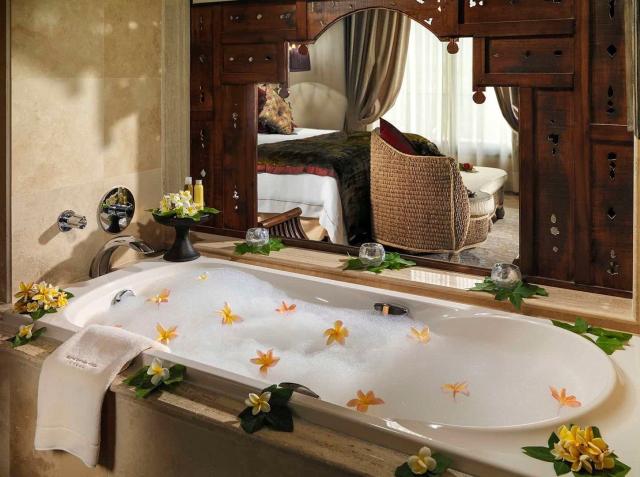Royal Garden Villas and Spa