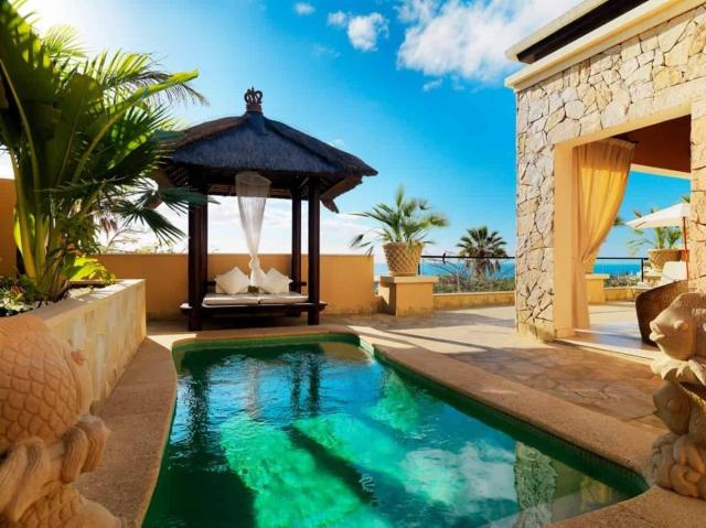 Royal Garden Villas and Spa