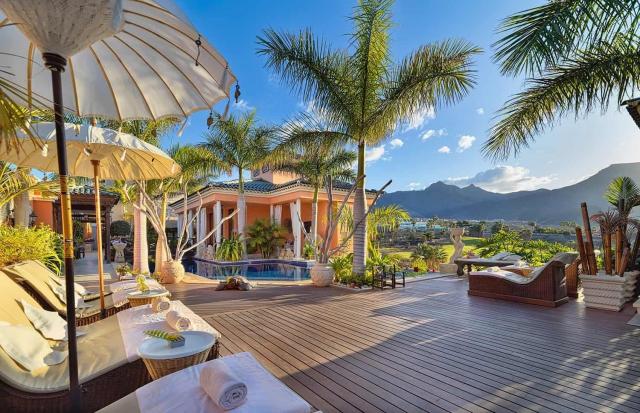 Royal Garden Villas and Spa