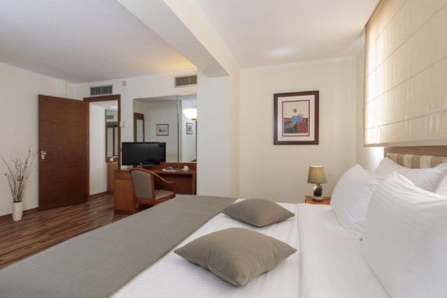Best Western Plaza