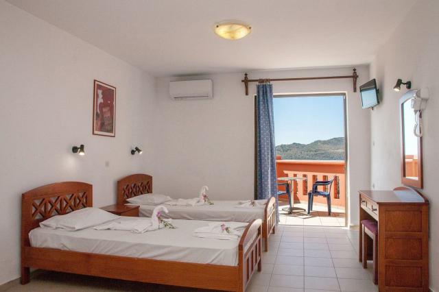 Ekavi Hotel