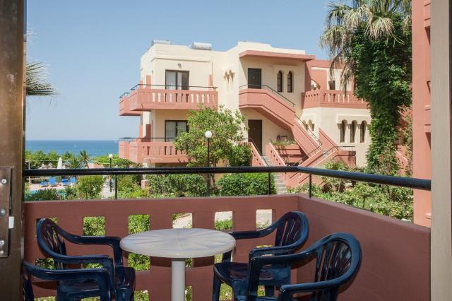 Ekavi Hotel