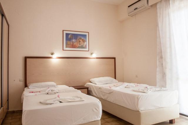 Ekavi Hotel