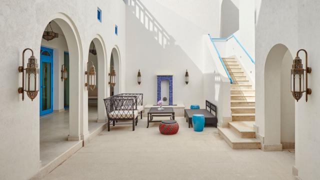 Hilton Salwa Beach Resort & Villas