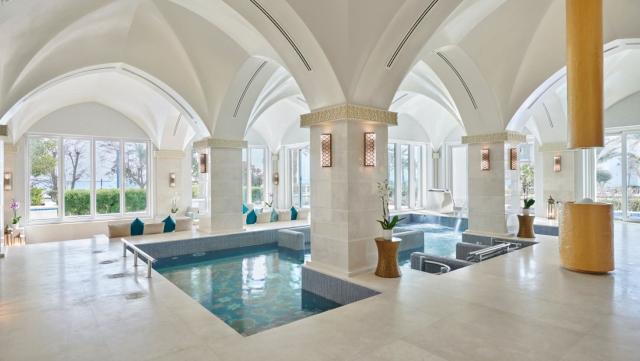 Hilton Salwa Beach Resort & Villas