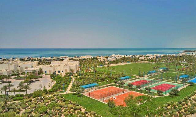 Hilton Salwa Beach Resort & Villas