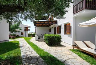 Trikorfo Beach Villas