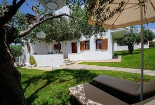 Trikorfo Beach Villas