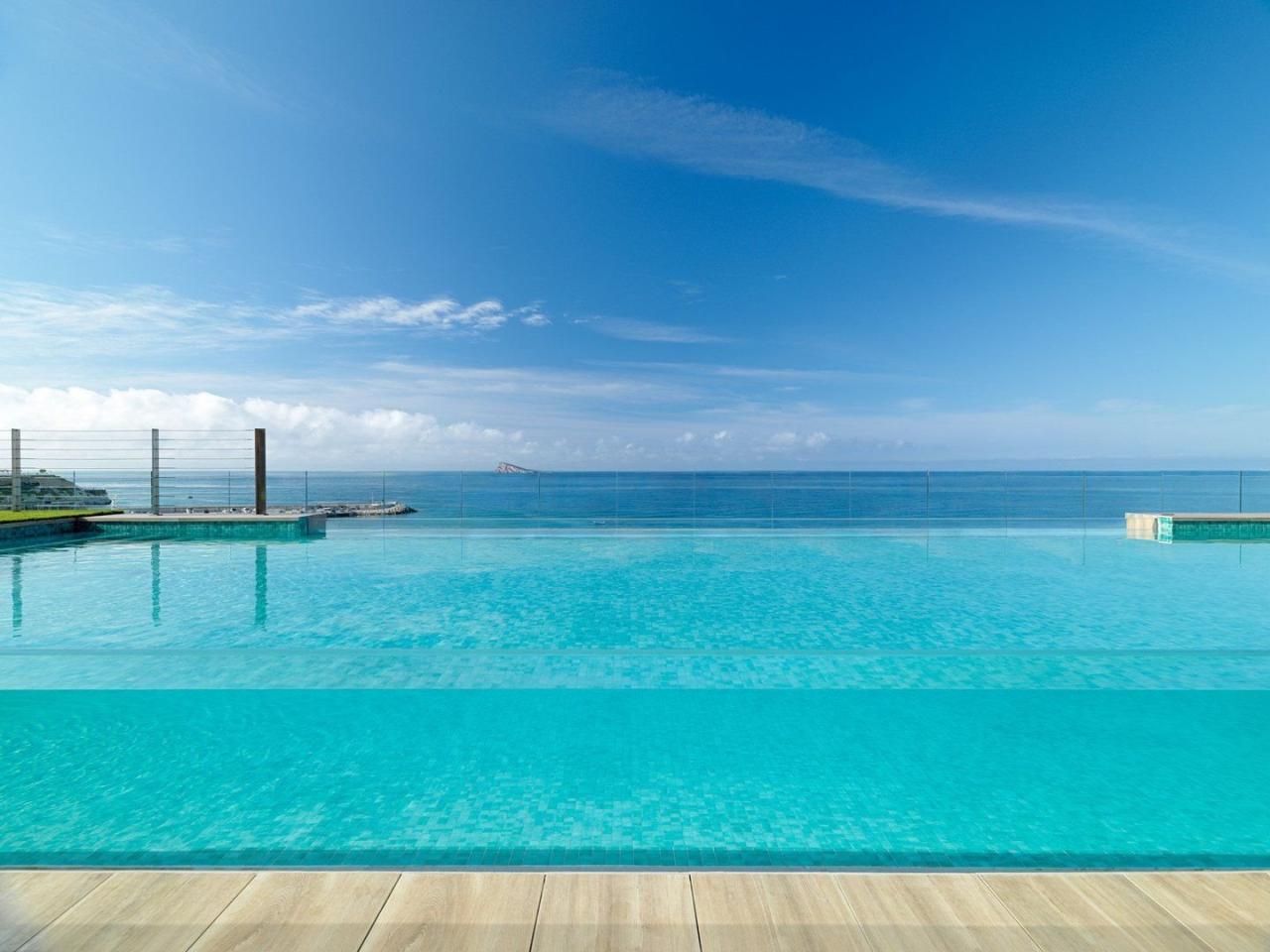 H10 Porto Poniente Hotel