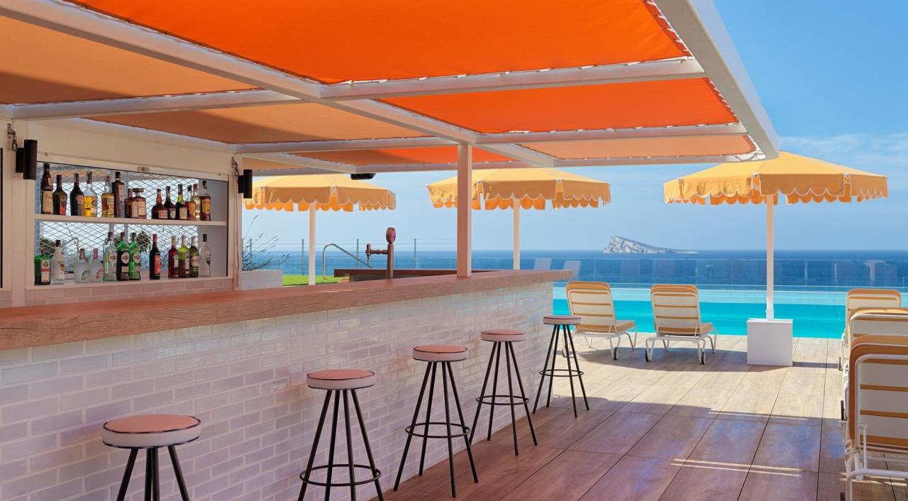 H10 Porto Poniente Hotel