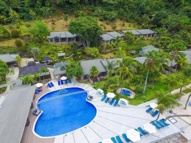 Coco de Mer a Black Parrot Suites