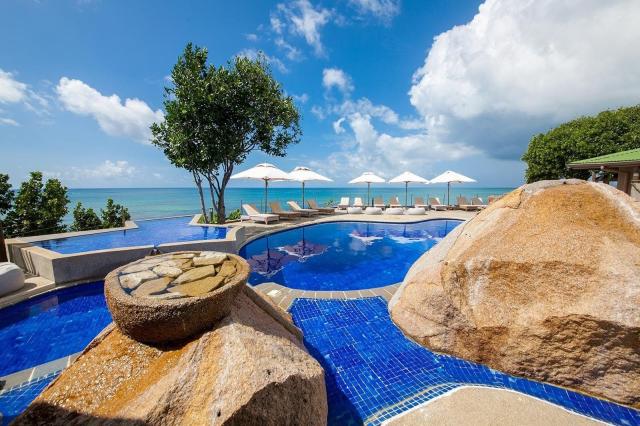 Coco de Mer a Black Parrot Suites