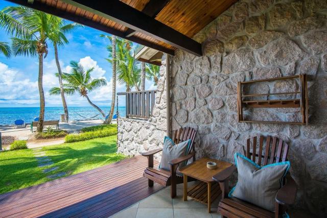 Coco de Mer a Black Parrot Suites