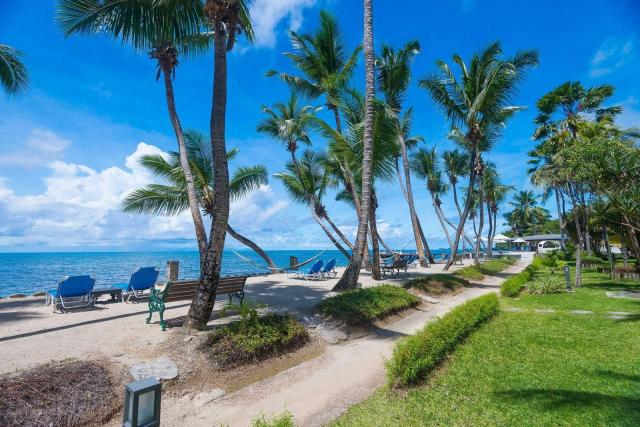 Coco de Mer a Black Parrot Suites