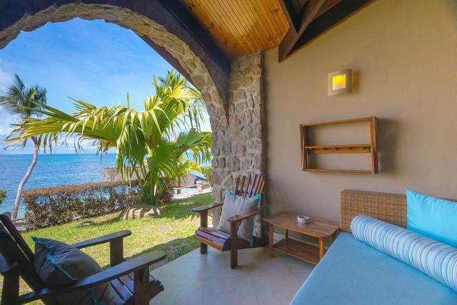 Coco de Mer a Black Parrot Suites