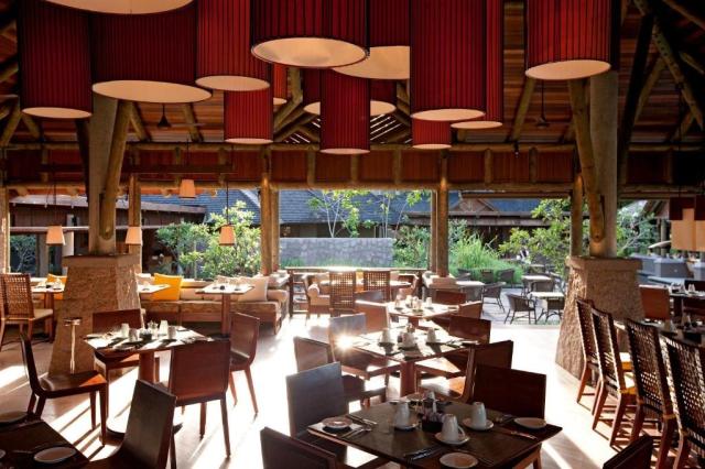 Hotel Constance Ephelia Resort
