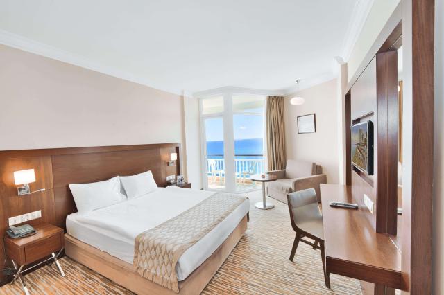 Salamis Bay Conti