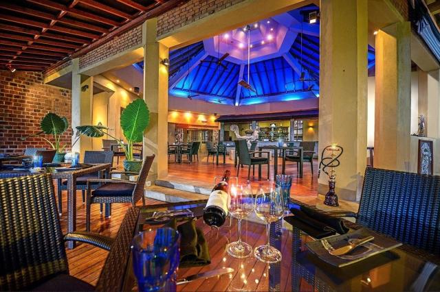 Royal Palms Beach Hotel