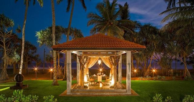 Royal Palms Beach Hotel